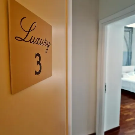 Artistic Charming House 3*