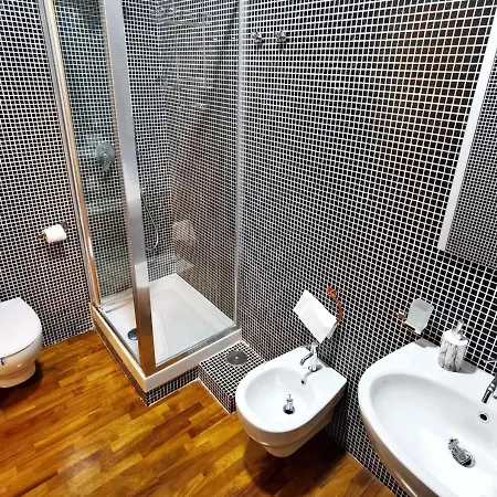 Artistic Charming House Hotel 2*