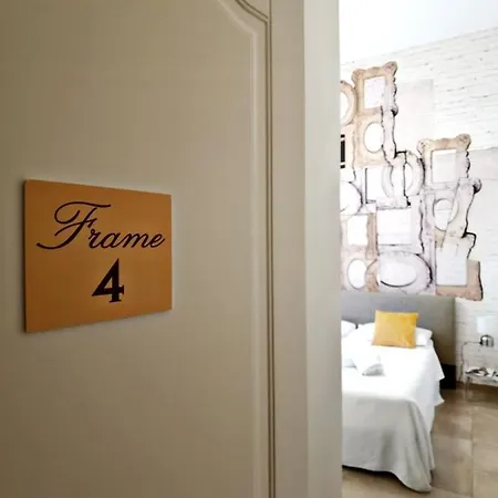 Artistic Charming House Hotel Caserta