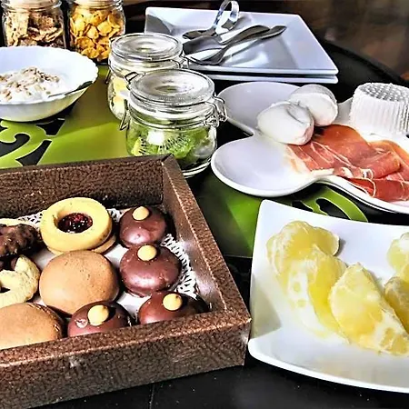 Artistic Charming House 3* Caserta