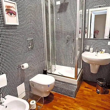 Hotel Artistic Charming House 3*