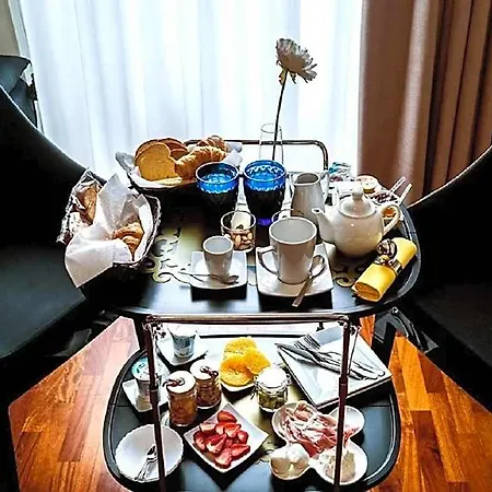Artistic Charming House 3*