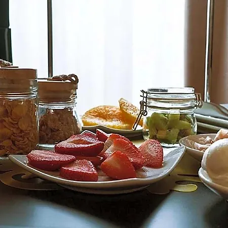 Hotel Artistic Charming House 3*
